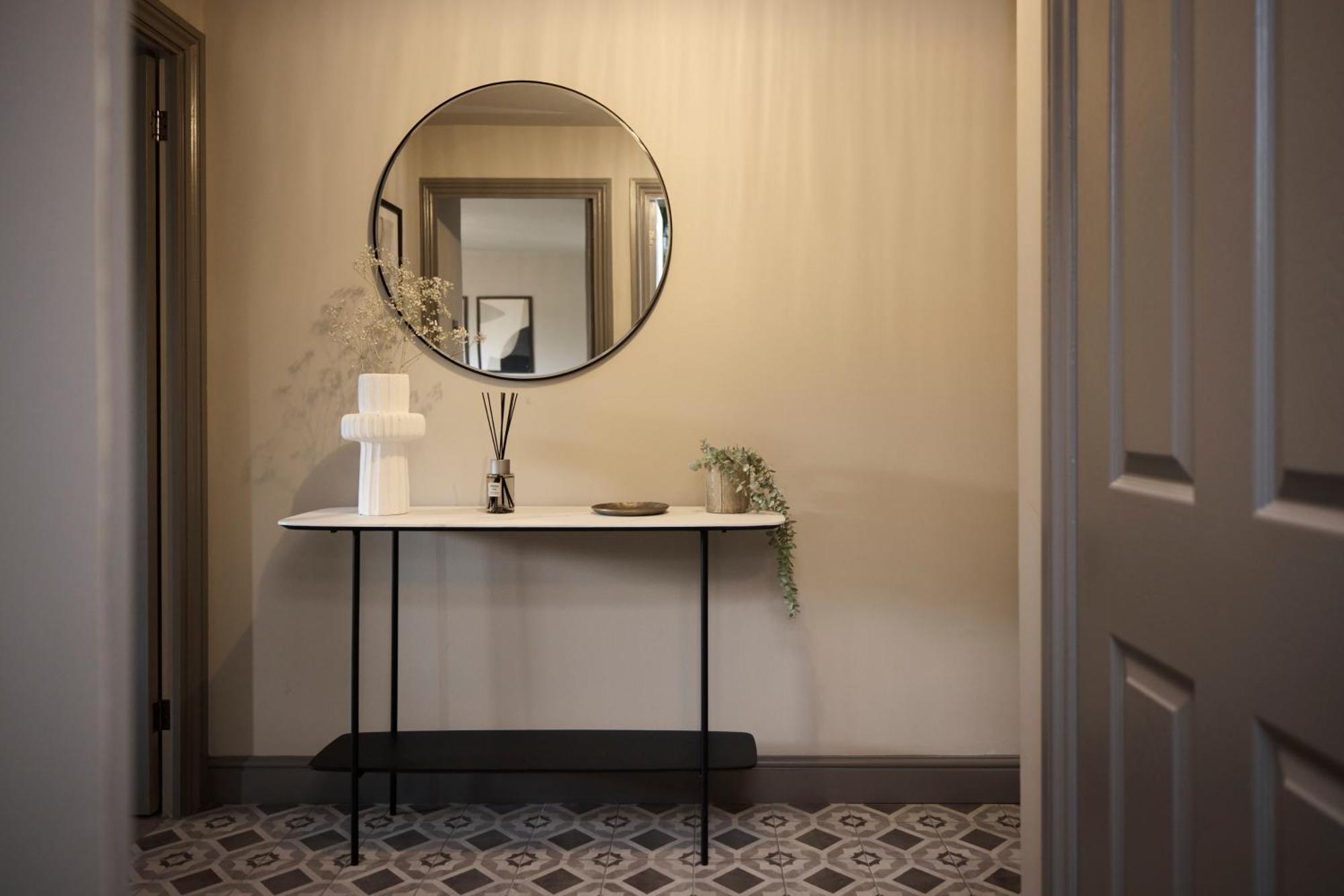 The Twickenham Wonder - Lovely 1Bdr Flat With Parking Buitenkant foto